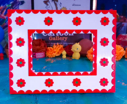 Holiday Gourmet Edition, the Korok Frame. (Red Border/White Face)